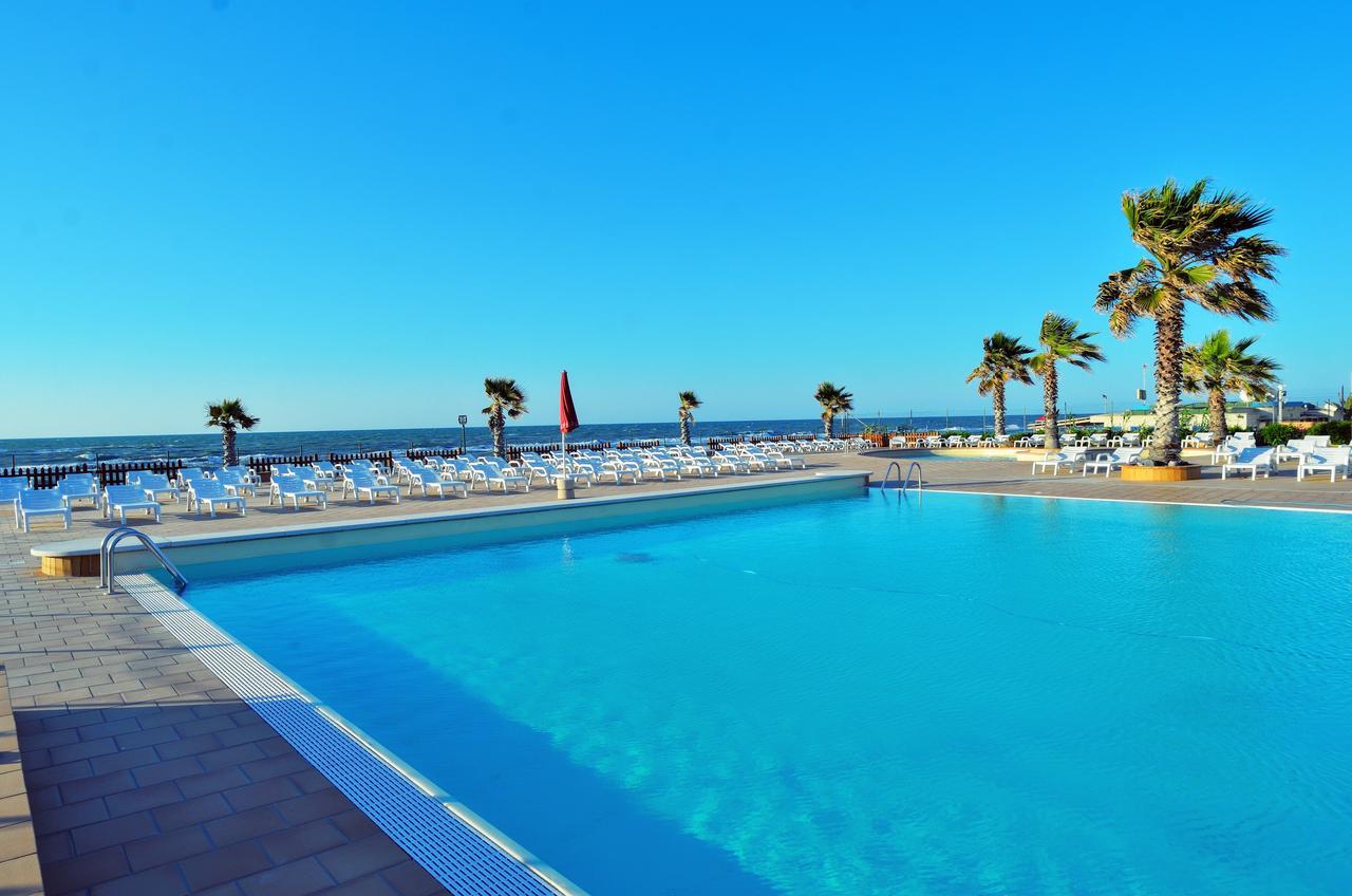 رودي غارغانيكو Blue Marine Village المظهر الخارجي الصورة